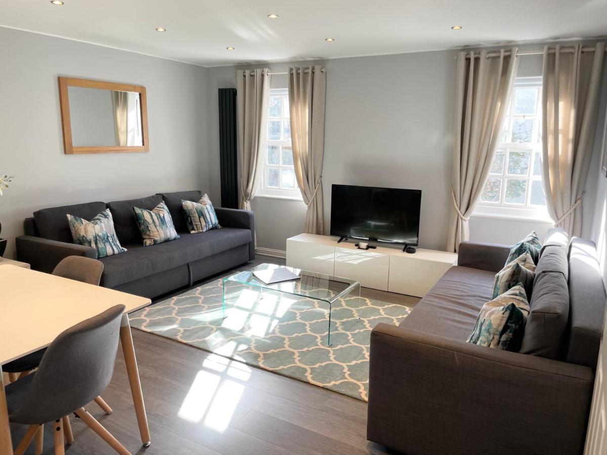 Apartment Urban Living's - The Larkin *